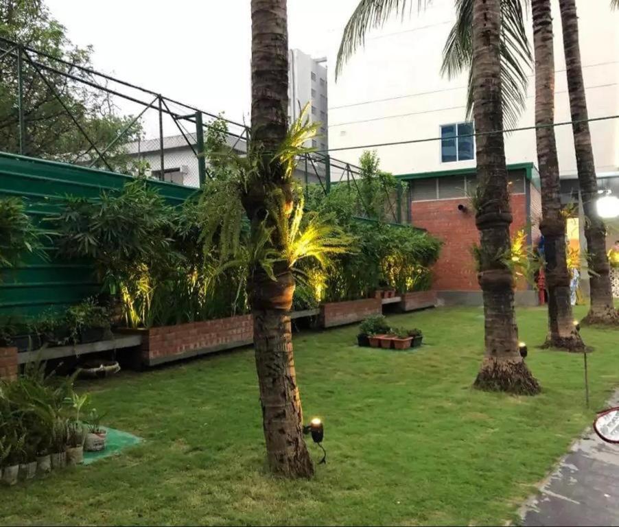 Empyrean Dhaka City Centre Buitenkant foto