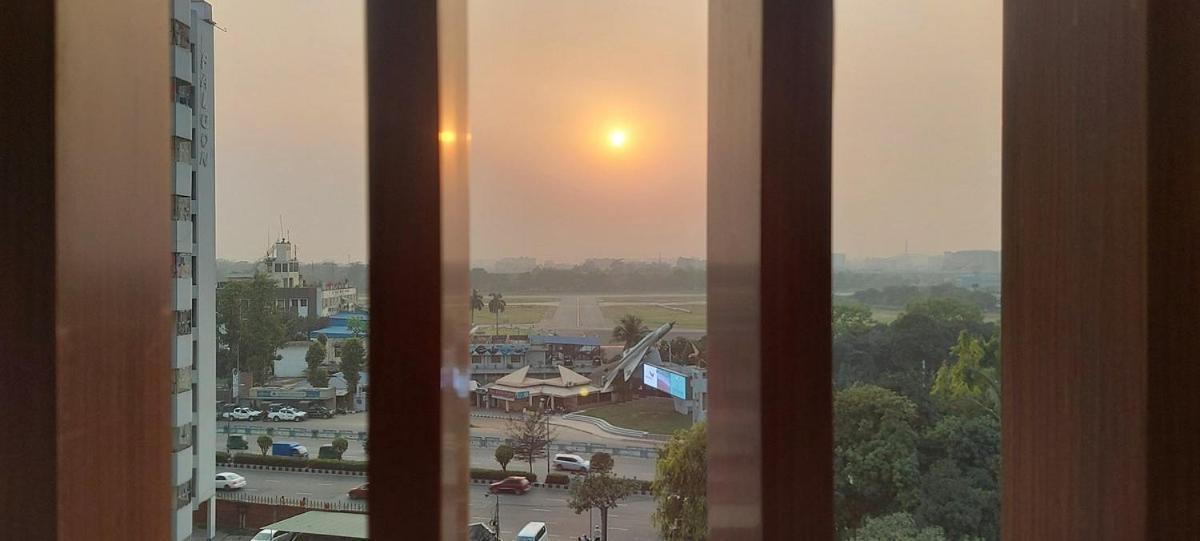 Empyrean Dhaka City Centre Buitenkant foto